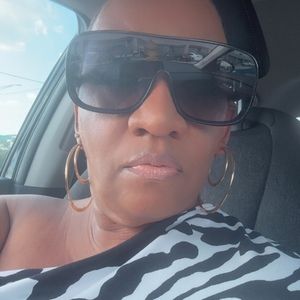 Meet your Posher, Catherine